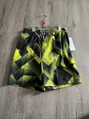 Neon Yellow & Black Geometric Athletic Shorts